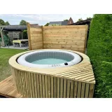 Miniatuur van Simtub 4 - Houten omkadering met hottub