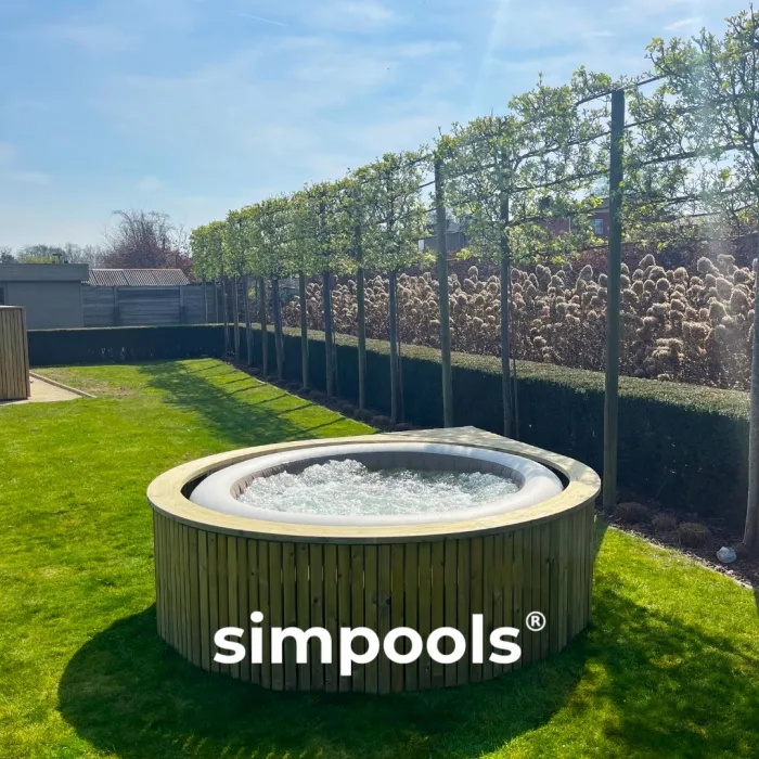 Simtub 4 - Houten omkadering met hottub