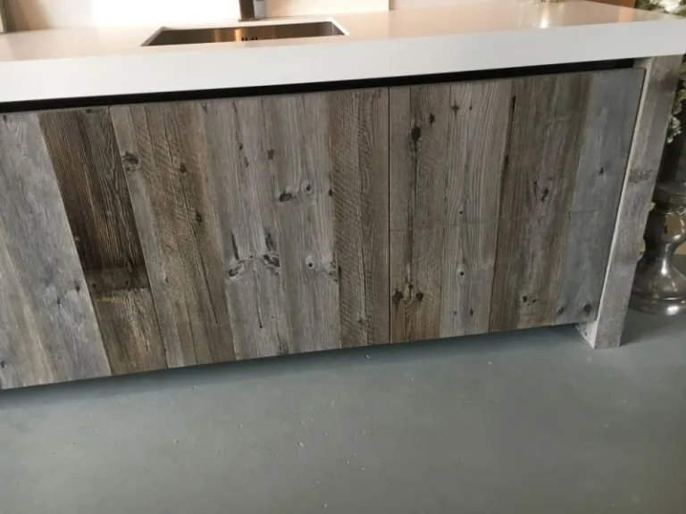 Barnwood plaat Insbruck - Naaldhout