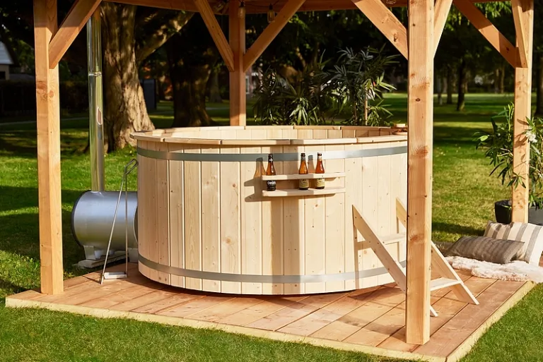 Hottub met externe kachel