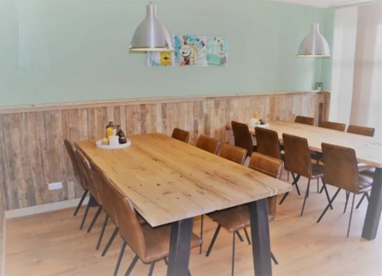 Barnwood Indian Express - Eik