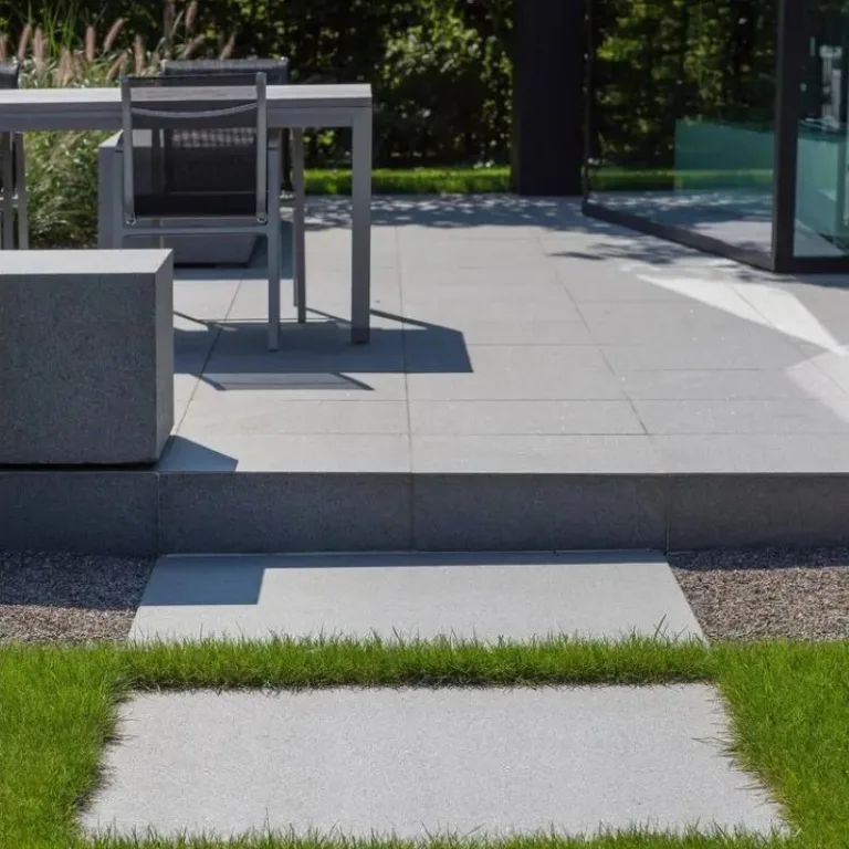 Graniet terrastegel - Gevlamd - 60 x 30 cm