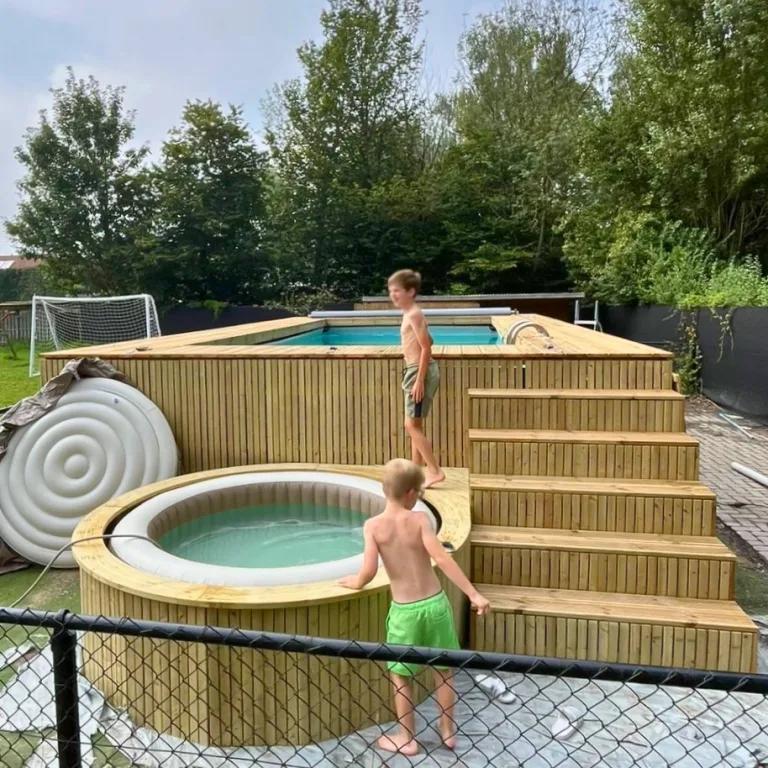 Simtub 4 - Houten omkadering met hottub