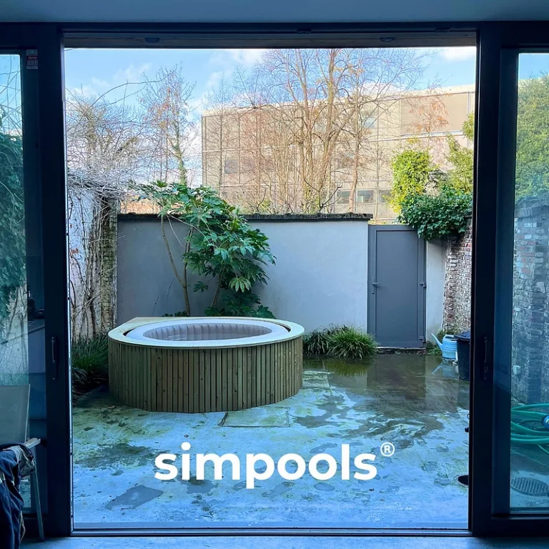 Simtub 4 - Houten omkadering met hottub