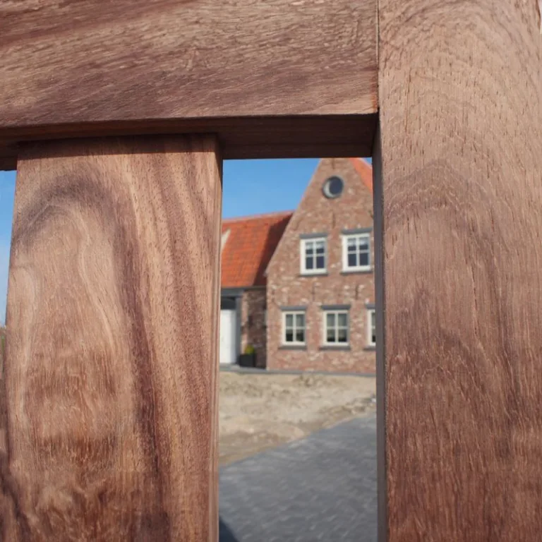 Draaipoort 'Valladolid' -  Iroko/Padouk
