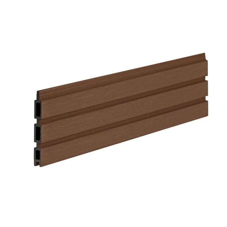 Composiet Plankenscherm 'Modern Triple L' - Teak