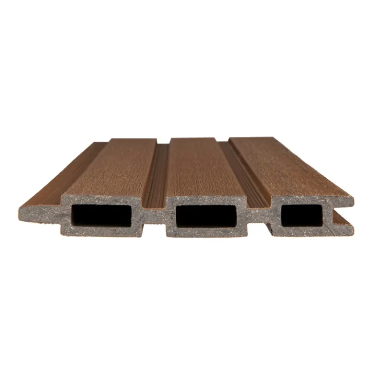 Composiet Plankenscherm 'Modern Triple L' - Teak