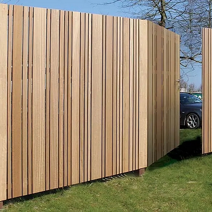 Tuinwand Iroko/Grenen - Verticaal