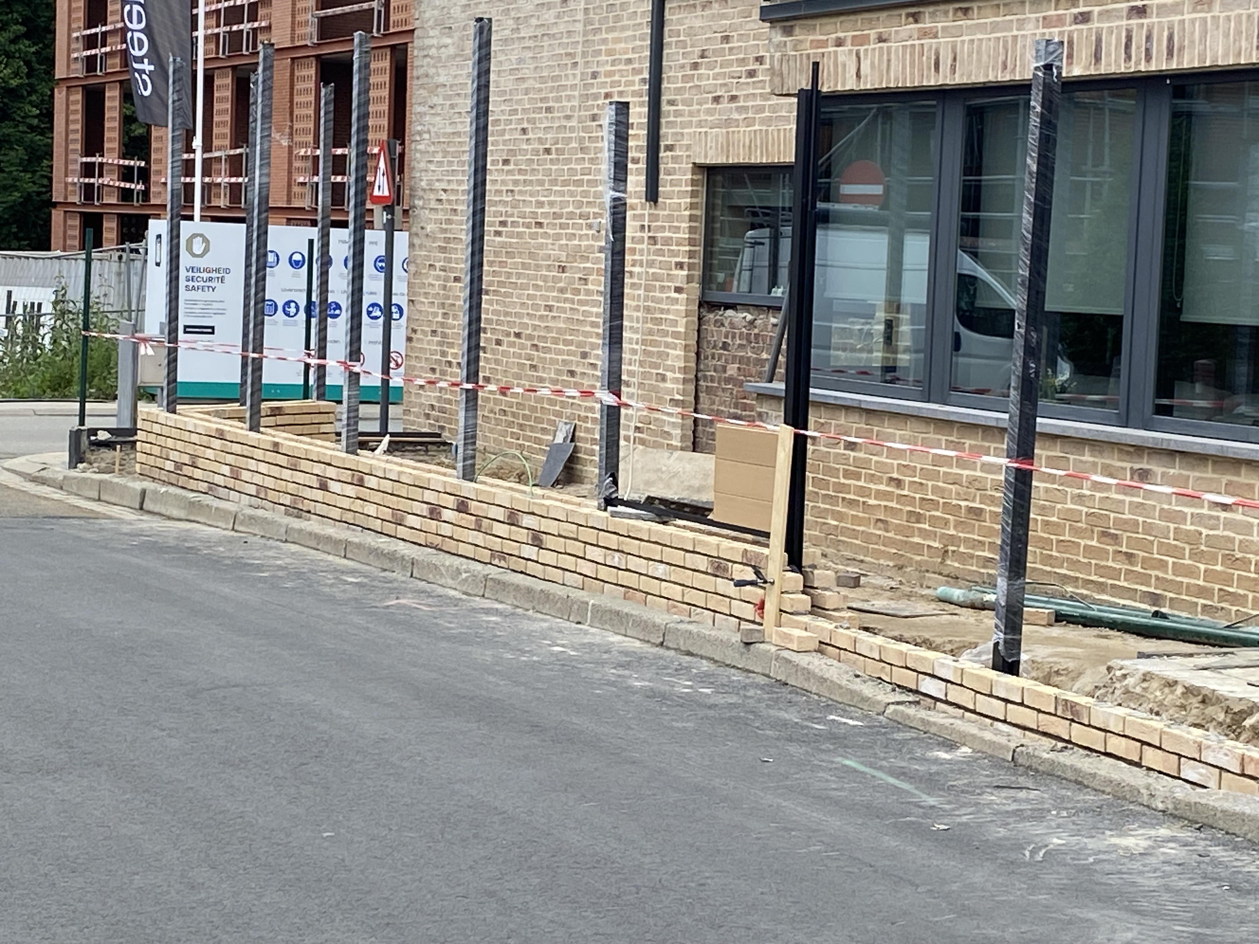 Zomerkoning 2025 / Joris uit Sint-Lievens-Houtem / Composiet tuinafsluiting