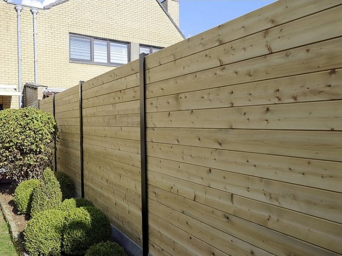 De voordelen van een tuinafsluiting die hout en aluminium combineert!